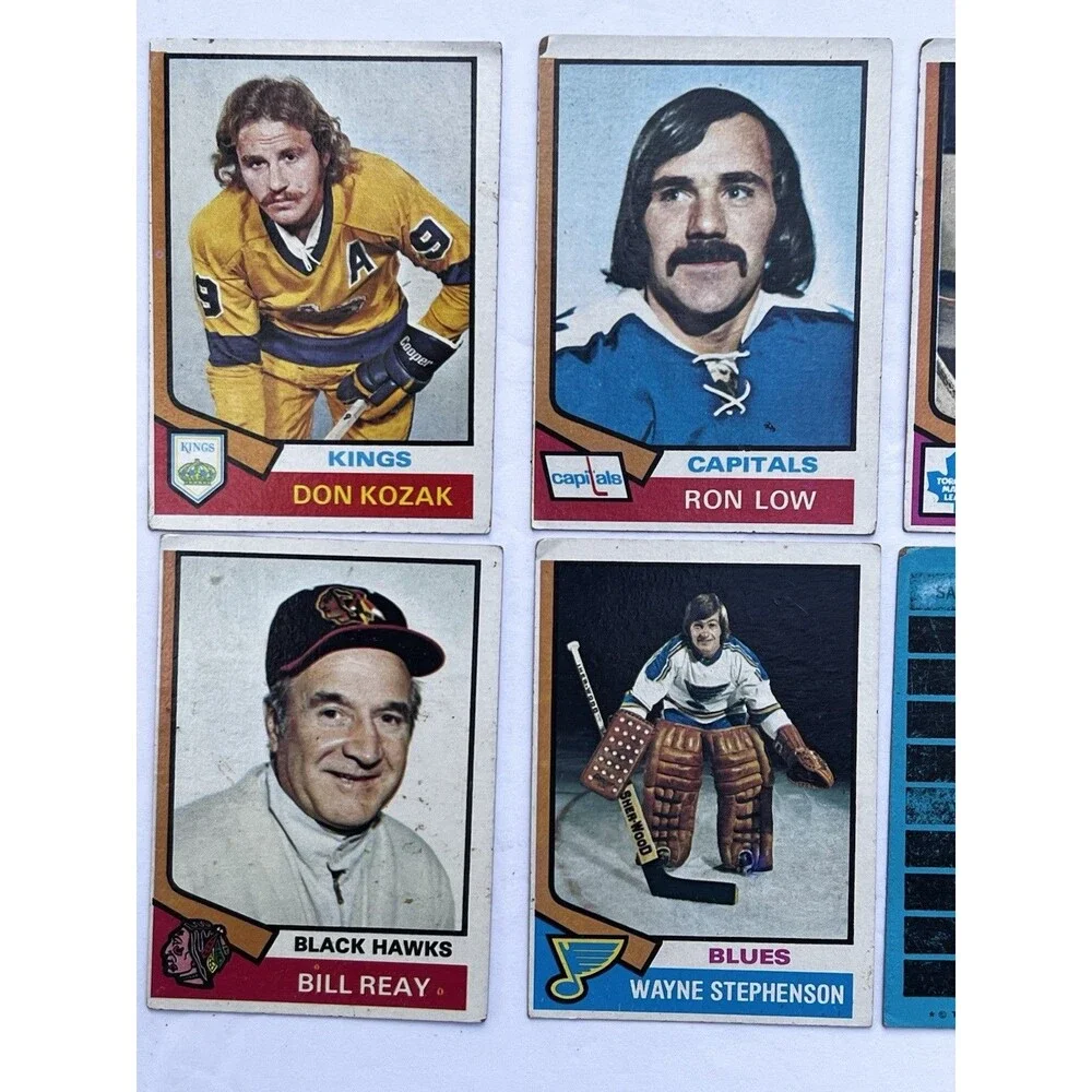 Vintage 1974-75 Topps NHL hockey card lot.
